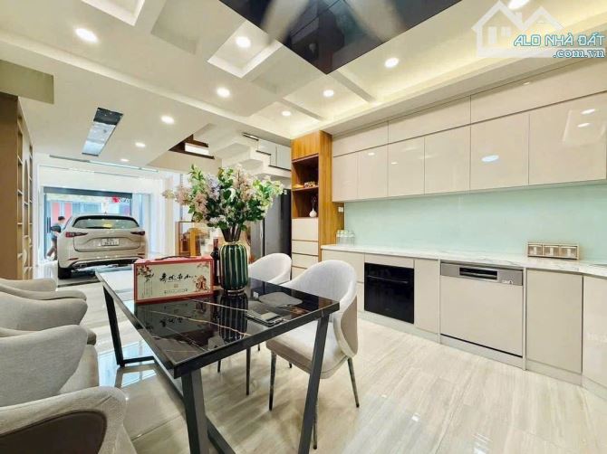 CHÍNH CHỦ BÁN NHÀ NHIÊU TỨ,P7,PHÚ NHUẬN-GIÁ:5TỶ050/67,5M2(4,5X15)-4PN,5WC - 4