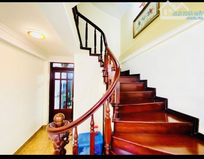 NHÀ ĐẸP PHỐ QUẦN NGỰA - HIẾM BÁN TT BA ĐÌNH, Ô TÔ TRÁNH, GẦN PHỐ, DÂN TRÍ CAO. - 4