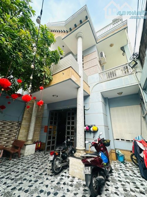 BIỆT THỰ MINI GẦN AEON TÂN PHÚ - 140M2 (7x20) - 3 TẦNG - 4