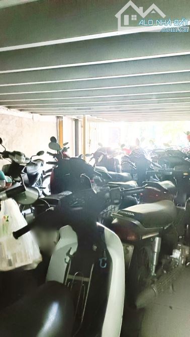 Bán nhà 2 Tầng MẶT TIỀN kinh doanh đa ngành nghề,Ngang Khủng 8,5M - 4