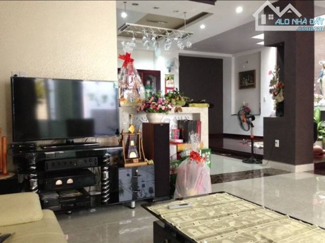 Hot! Cần bán gấp biệt thự mini ngay đường CMT8, P.7, Tân Bình (110m2) 5 tầng - Chỉ 21.5 tỷ - 4