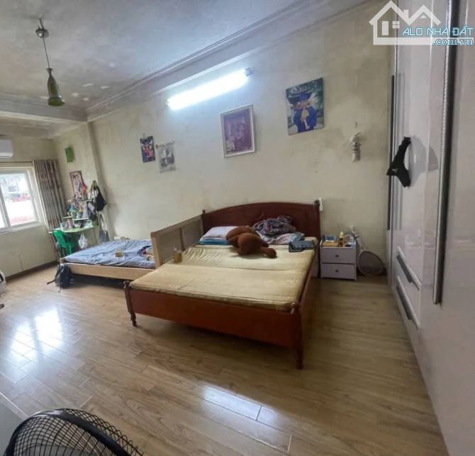 NHÀ PHỐ NGUYỄN VIẾT XUÂN - Q. HÀ ĐÔNG - KINH DOANH SẦM UẤT - Ô TÔ TRÁNH - VỈA HÈ RỘNG . - 4
