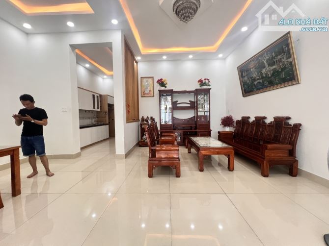 NHÀ MẶT TIỀN CHỢ, ĐƯỜNG SỐ 4 LINH XUÂN, 140M2 (7×20)M, 3 TẦNG, CHỈ 9.2 TỶ. - 5