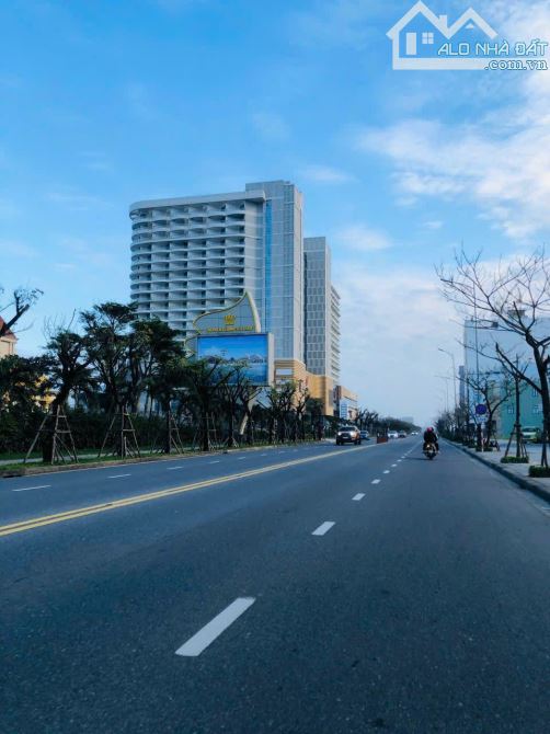 Bán 3 lô liền kề mặt tiền Trường Sa ,Ngũ Hành Sơn,Đà Nẵng.DT 300m2 - 5