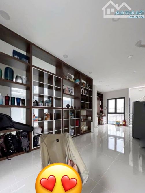 Bán nhà Sư Vạn Hạnh P12 Q10, 65m², ngang 4.1m, 6PN, 4WC, Ôtô, gần Vạn Hạnh Mall. 13.5 tỷ - 5
