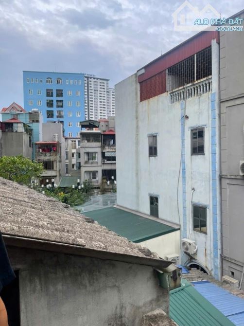 Mặt phố Giáp Nhị ,diện tích 86/90m. 2tầng, MT 4.3m . Giá 29 tỷ Hoàng Mai