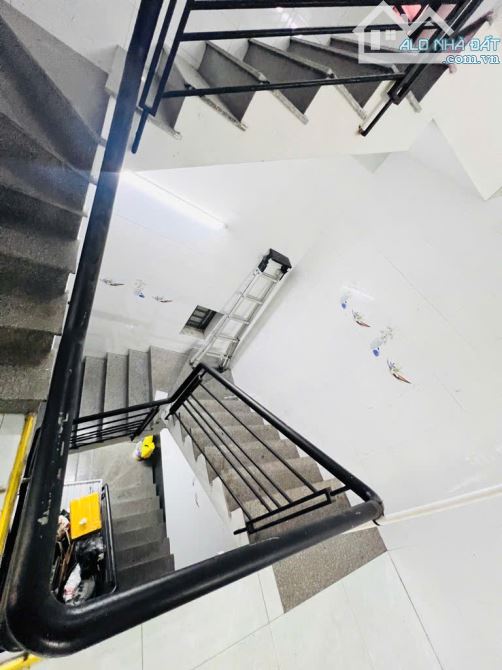 TOÀN NHÀ MẶT TIỀN ĐỖ NHUẬN - 7 TẦNG HẦM + THANG MÁY - 166M2 - 30 PHÒNG - GIÁ 40.X TỶ - 5