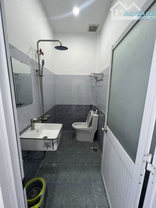 CHỦ CẦN BÁN NHANH NHÀ QUẬN 9, NHÀ ĐẸP DT88M, NGAY ĐƯỜNG LÊ VĂN VIỆT, GIÁ CHỈ 4.79TỶ TL - 5