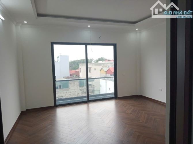 Bán nhà Hoa Lâm,Việt Hưng 6 tầng,42m,mt4.7m gần oto nhỉnh 8 tỷ - 5