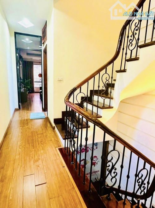 𝐍𝐡à đẹ𝐩 𝐋𝐚 𝐓𝐡à𝐧𝐡 – 𝐆𝐚𝐫𝐚 ô 𝐭ô – 𝐅𝐮𝐥𝐥 𝐧ộ𝐢 𝐭𝐡ấ𝐭 – 𝐇𝐚𝐢 𝐦ặ𝐭 𝐭𝐡𝐨á - 6