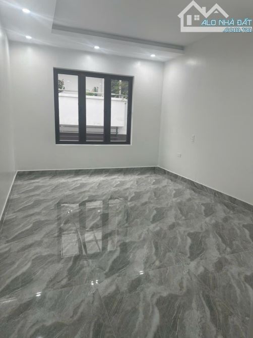 Bán Nhà Trần Nguyên Hãn Ô Tô Vào Nhà Xây Độc Lập - 6