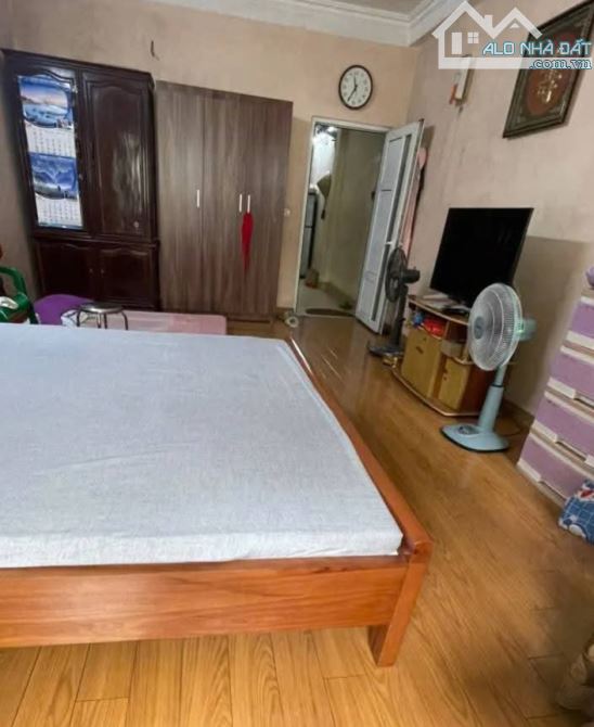 NHÀ PHỐ NGUYỄN VIẾT XUÂN - Q. HÀ ĐÔNG - KINH DOANH SẦM UẤT - Ô TÔ TRÁNH - VỈA HÈ RỘNG . - 6