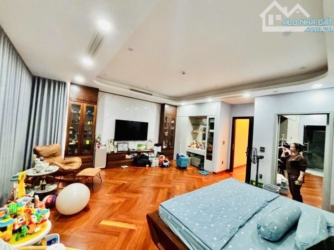 Hạ chào 15 tỷ, nhà mặt phố Trung Phụng hàng xóm Xã Đàn, Dt 100m2, 8t, mt 7m. - 6