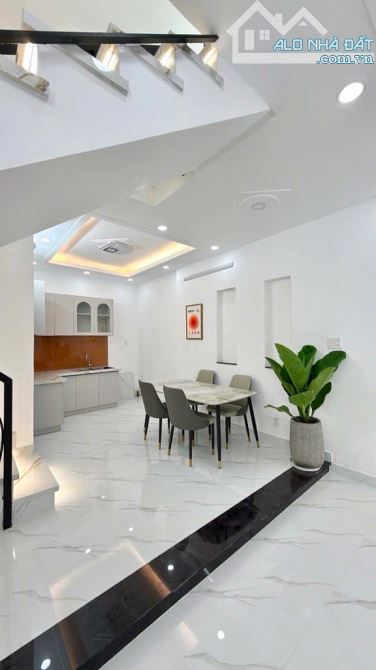 Nhà 2 tầng hẻm 6m HLộ 3 cách AeON TÂN PHÚ 1km 5.15 tỷ - 7