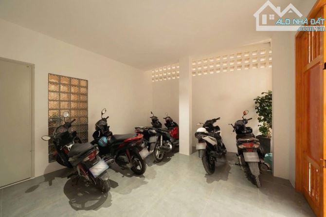4.1❌18m, BÁN CHDV 11PN, 100TR/THÁNG, PHẠM VĂN ĐỒNG, P3 GÒ VẤP, NHỈNH 9 TỶ - 7