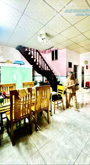 BÁN NHÀ TRẢNG DÀI, SỔ HỒNG, ĐƯỜNG RỘNG 5m, SÂN OTO GẦN NGÃ 3 5 THƯỞNG - 8