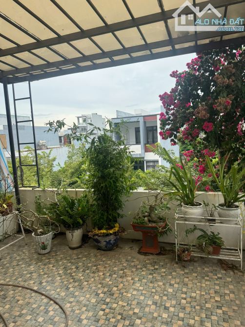 BÁN NHÀ 3 TẦNG BÙI CÔNG TRỪNG,HÒA XUÂN,CẨM LỆ KẸP VẠCH CÂY XANH - 8