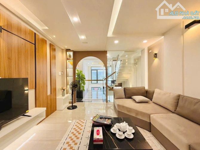 CHÍNH CHỦ BÁN NHÀ NHIÊU TỨ,P7,PHÚ NHUẬN-GIÁ:5TỶ050/67,5M2(4,5X15)-4PN,5WC - 8