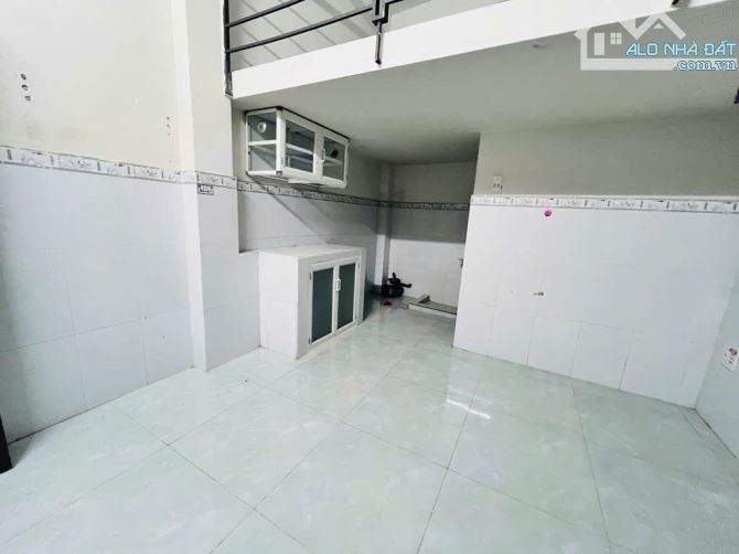 TOÀN NHÀ MẶT TIỀN ĐỖ NHUẬN - 7 TẦNG HẦM + THANG MÁY - 166M2 - 30 PHÒNG - GIÁ 40.X TỶ - 8