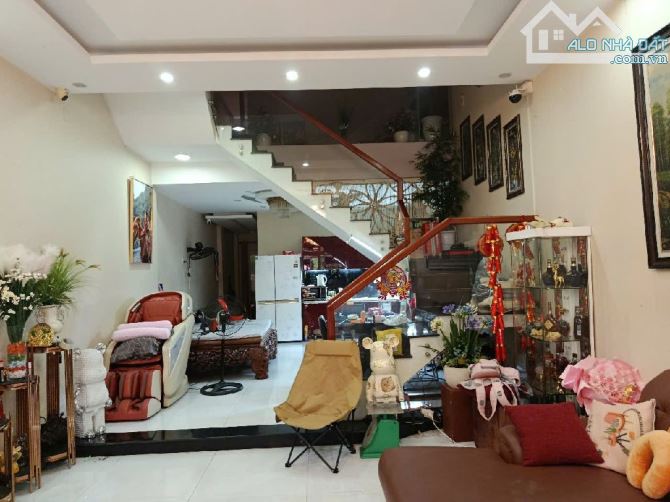 NHÀ 3 TẦNG, KIÊN CỐ, TỐI ƯU CÔNG NĂNG, VÀO Ở NGAY, NHỈNH 8 TỶ - 8