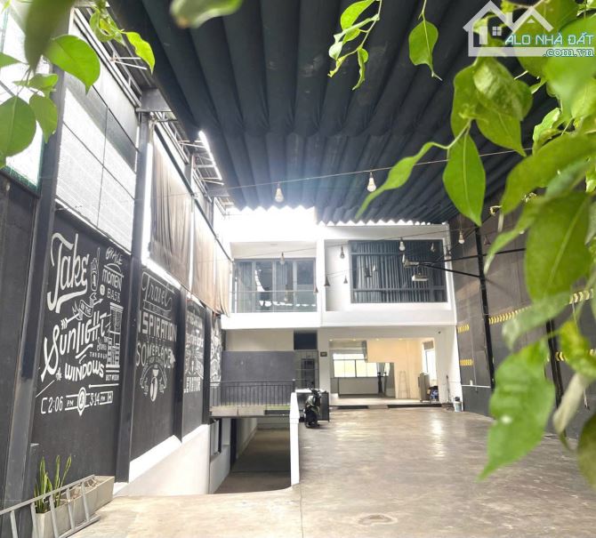 Nhà Đất DT lớn 500m² mặt tiền 10m, vuông vắn, có hầm để xe. - 8