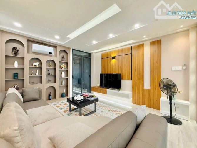 CHÍNH CHỦ BÁN NHÀ NHIÊU TỨ,P7,PHÚ NHUẬN-GIÁ:5TỶ050/67,5M2(4,5X15)-4PN,5WC - 9