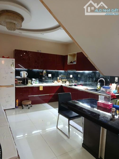 NHÀ 3 TẦNG, KIÊN CỐ, TỐI ƯU CÔNG NĂNG, VÀO Ở NGAY, NHỈNH 8 TỶ - 9
