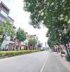 Bán tòa nhà văn phòng mặt phố Nguyễn Văn Cừ,220m,10 tầng,dòng tiền 400tr/tháng,Hơn 100 tỷ