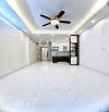 Bán nhà Xuân La, 36m2 nhỉnh 10 tỷ, ngõ thông, gần ô tô, thang máy, sát hồ Tây lộng gió