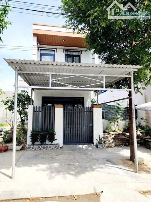 Chủ giảm giá bán 100 triệu còn 3,4 tỷ Nhà 2 tầng đẹp đường 16m – TĐC Đất Lành, Nha Trang