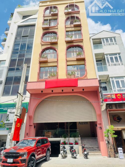 Tòa nhà 79 Hồ Hảo Hớn, P. Cô Giang, Quận 1, DT 168m2, Hầm 6 tầng, 38P, 180 tỷ