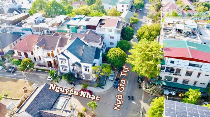 TẶNG CHUYẾN DU LỊCH TRÊN DU THUYỀN 5 SAO, KHỈ SỞ HỮU BIỆT THỰ 24.9 TỶ