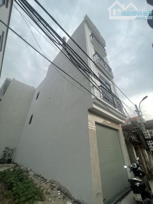 💥CHỈ 4 TỶ – NHÀ MỚI TINH 4 TẦNG – NGAY NGÃ 4 TT TRÔI QL32💥