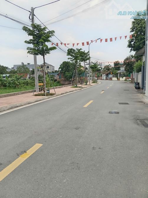 Bán đất Tân Xã 68m2, giáp khu Công nghệ cao Hòa Lạc chỉ 2 tỷ