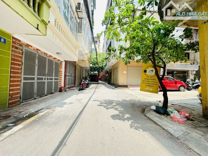 Phân Lô Ngã Tư Vọng Hai bà Trưng 76m2 4T Ngõ Thông 2 Ô tô Tránh Sát ngay Mặt phố 17.9 Tỷ
