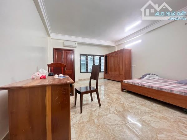VỊ TRÍ ĐẮC ĐỊA MẶT PHỐ ĐỒNG BÁT NAM TỪ LIÊM 30 TỶ DT 70M MT 5M 7T Ô TÔ TRÁNH KINH DOANH