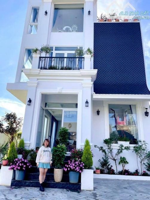 🏡 Bán Villa 2 Mặt Tiền đường Trịnh Hoài Đức,p11,Đang Cho thuê Kinh Doanh Tốt đã hoàn công