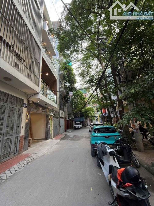 Bán nhà phố Hoàng Cầu, Đống Đa 62m, 5 tầng, mt 4m. Giá: 27.9 tỷ