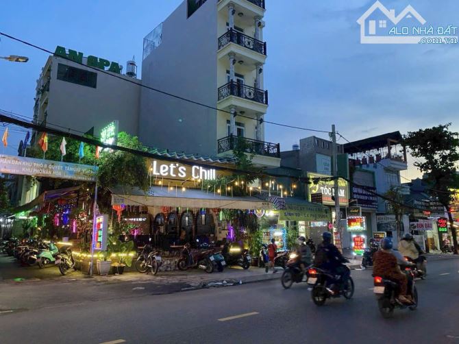 Bán căn góc 2mt đường Nguyễn Văn Khối f8 Gò Vấp đang cho cafe thuê