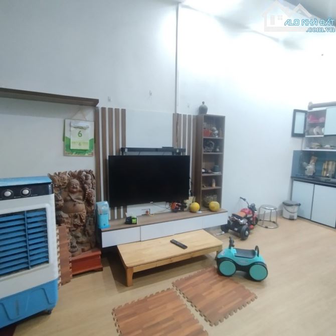 BÁN NHÀ LÔ GÓC – KD ĐỈNH NHẤT PHỐ LÊ QUANG ĐẠO –  MỸ ĐÌNH – 85M – 4 TẦNG – MT 6M – 20 Tỷ.