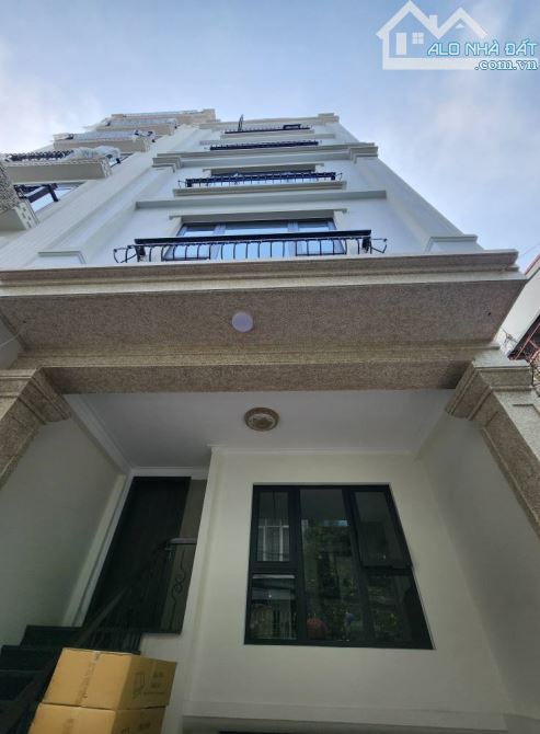 TÒA CĂN HỘ VÕNG THỊ GẦN HỒ TÂY, 98m 8T, MT 5.3M, 11P CAO CẤP CHO THUÊ 110TR/TH, GIÁ 28 TỶ