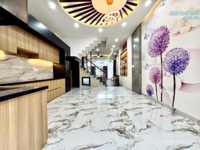 Nhà đẹp khu phân lô Đặng Thùy Trâm 4.5x16.7m, 4 tầng 5PN nhà đẹp có vỉa hè chỉ 13.8tỷ TL