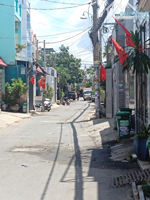 Bán Nhà Đường Liên Khu 4-5, 2 Tầng BTCT( 4m x 15m), 3 phòng ngủ, chỉ nhỉnh 3.95 Tỷ