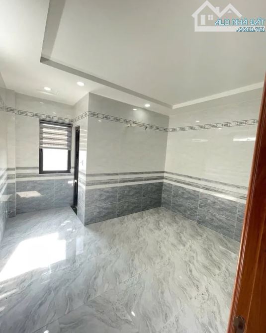 🔥 BÁN GẤP NHÀ 5 TẦNG CÓ THANG MÁY - HẺM 8M HƯƠNG LỘ 2 - CHỈ 8.58 TỶ!