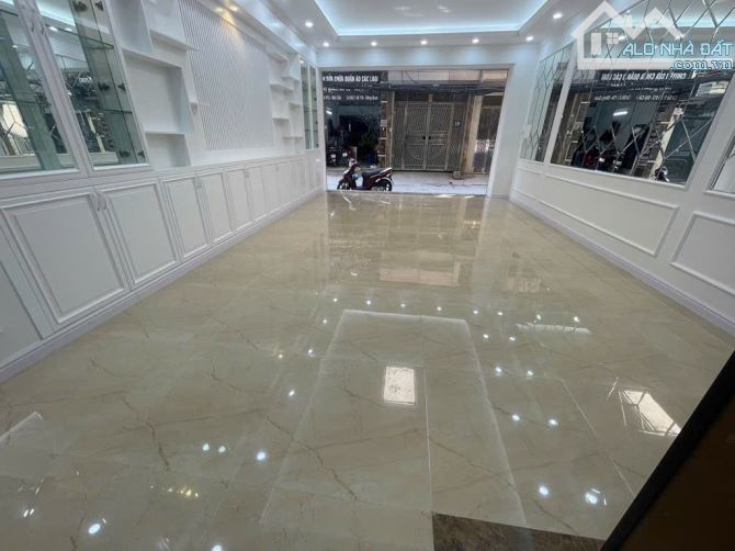 NHÀ  PHỐ ĐÔNG QUAN – CẦU GIẤY – Ô TÔ – KD ĐỈNH – THANG MÁY – 60m – 6 TẦNG CHỈ 26,5 tỷ