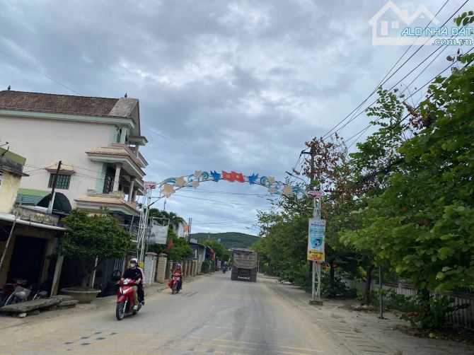 MẶT TIỀN VÕ TÙNG ,ĐỨC PHỔ ,TIỆN KINH DOANH 02 LÔ LIỀN KỀ