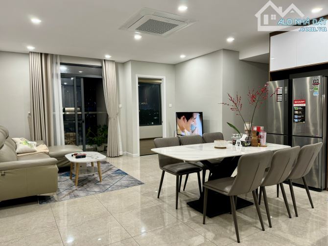 Cho thuê chung cư Vĩnh Hội, đường Vĩnh Hội, P. 4, Quận 4, TP. HCM. - Căn : 3PN - 2WC- 97m²