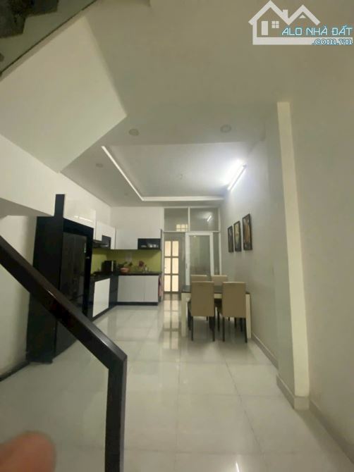 Bán nhà hẻm ô tô Cao Thắng P12 Quận 10 (4x16m) 4 tầng nhà đẹp giá 13 tỷ TL