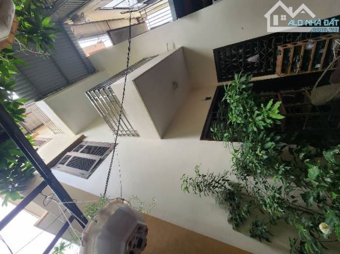 Bán đất Chính chủ mặt phố quận Tây Hồ.