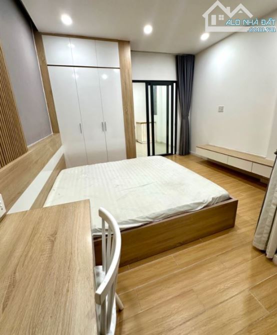 Nhà giáp Mặt Tiền đường Nguyễn Xiển, gần Vinhomes Grand Park, Dt 96m2 , ngang 6m, 4.6 tỷ